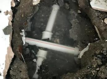 红岗阳台漏水维修公司为您分享楼上楼下漏水怎么处理