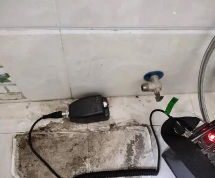 红岗屋顶漏水维修公司分享下卫生间漏水的危害及解决方法